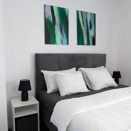 Queen By Lucija Apartament