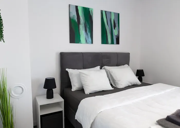 Queen By Lucija Apartman